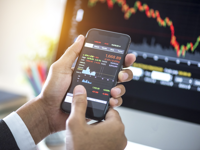 DeFi Stream Crypto Infrastructure in 2026: A Practical guide to Real-Time Market Research and Strategy
